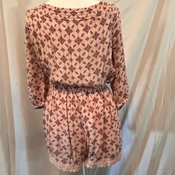 Abercrombie & Fitch pattern jumper shorts romper off the shoulder top - Picture 4 of 4